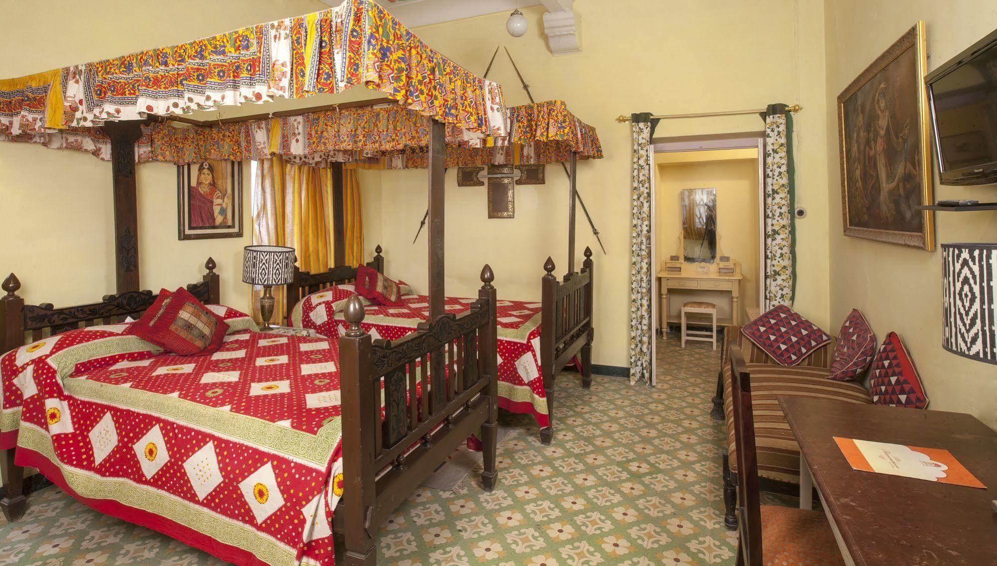 Hotel Bissau Palace Jaipur Exteriör bild